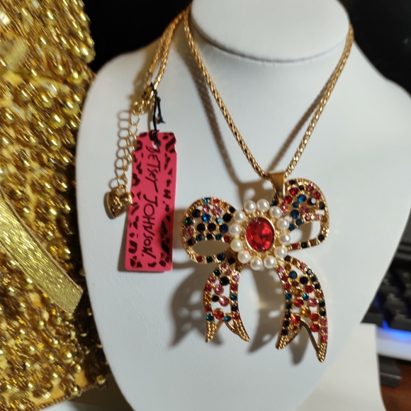 Betsey Johnson Jewelry - Betsey Johnson Multicolor Bow Necklace